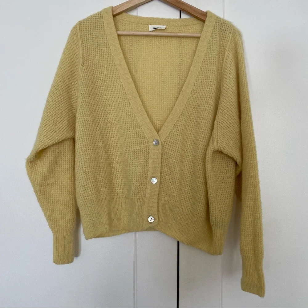 American Vintage yellow cardigan sweater - Picture 2 of 9